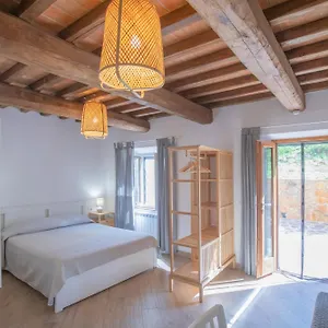  Casa vacanze La Chiusa 1984 - Helloelba